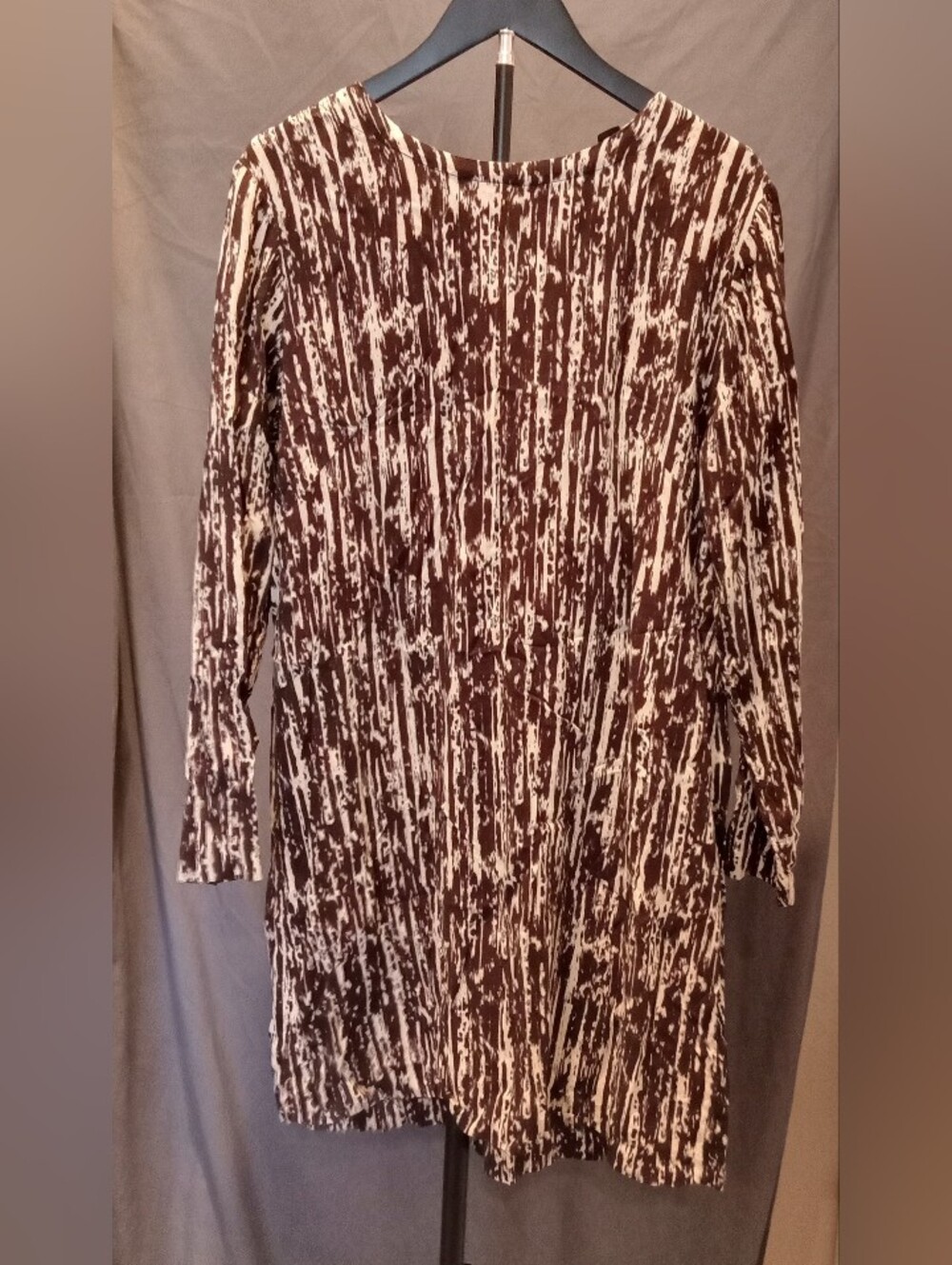 attention Brown and White Abstract Print Long Sleeve Dress Women's Size XL